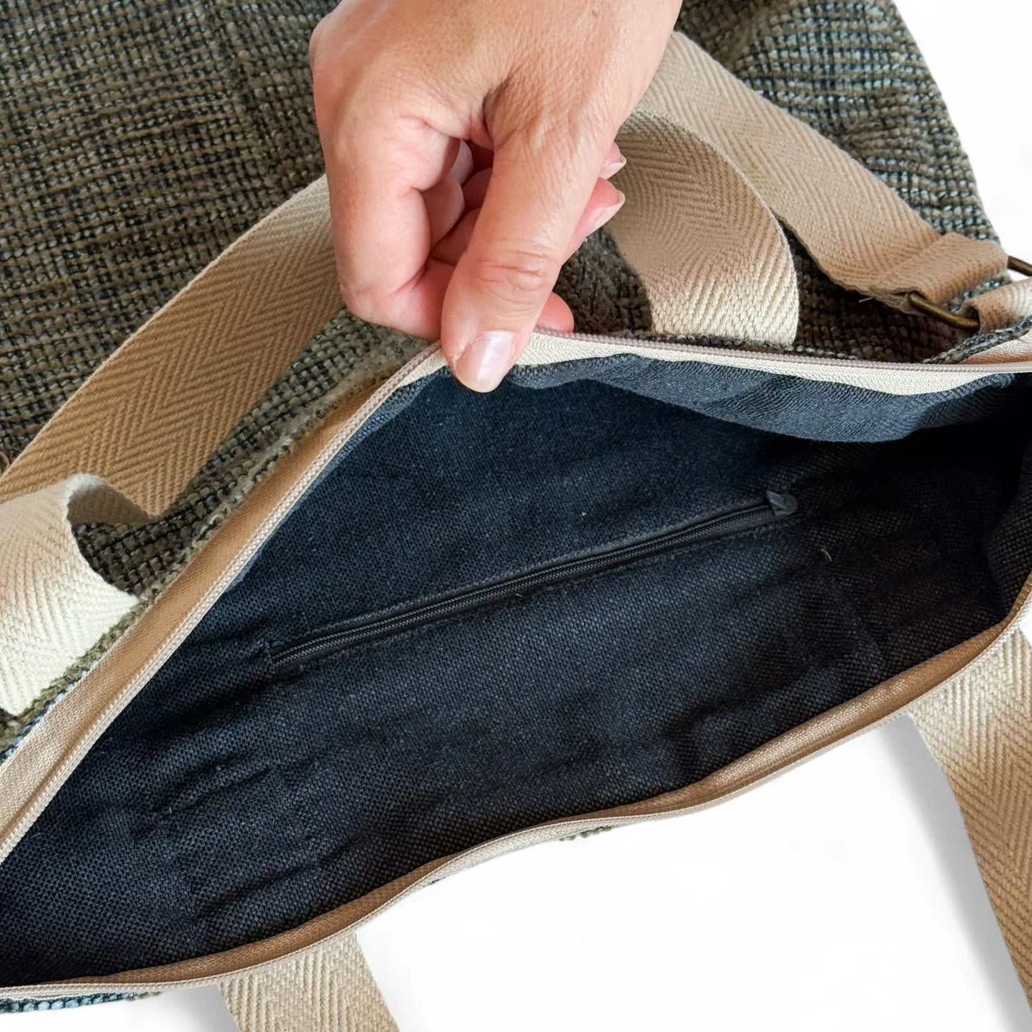 Große MUSA-Schultertasche