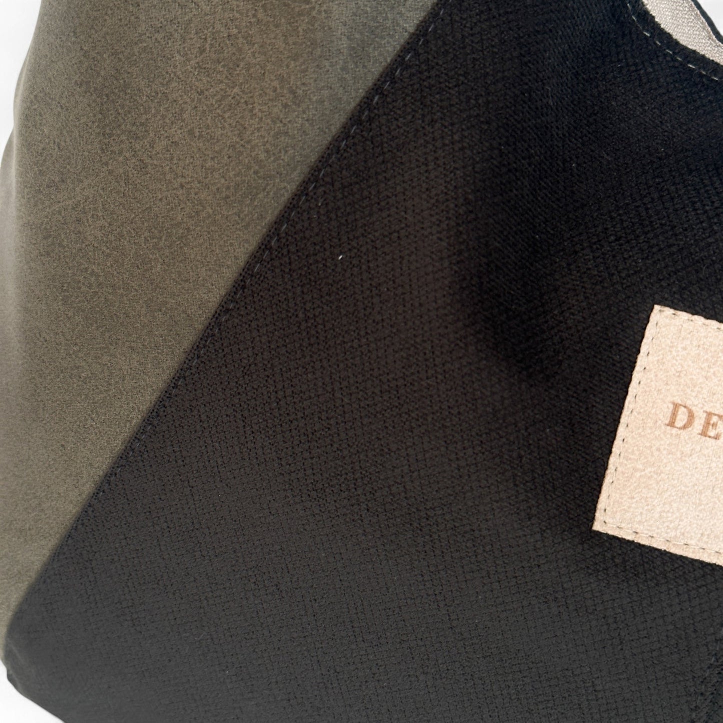 Schultertasche Medium Limited Edition EVER