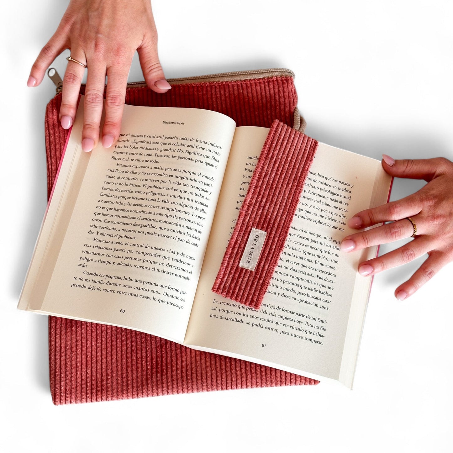 Boekcover met Boekenlegger Rib CORAL