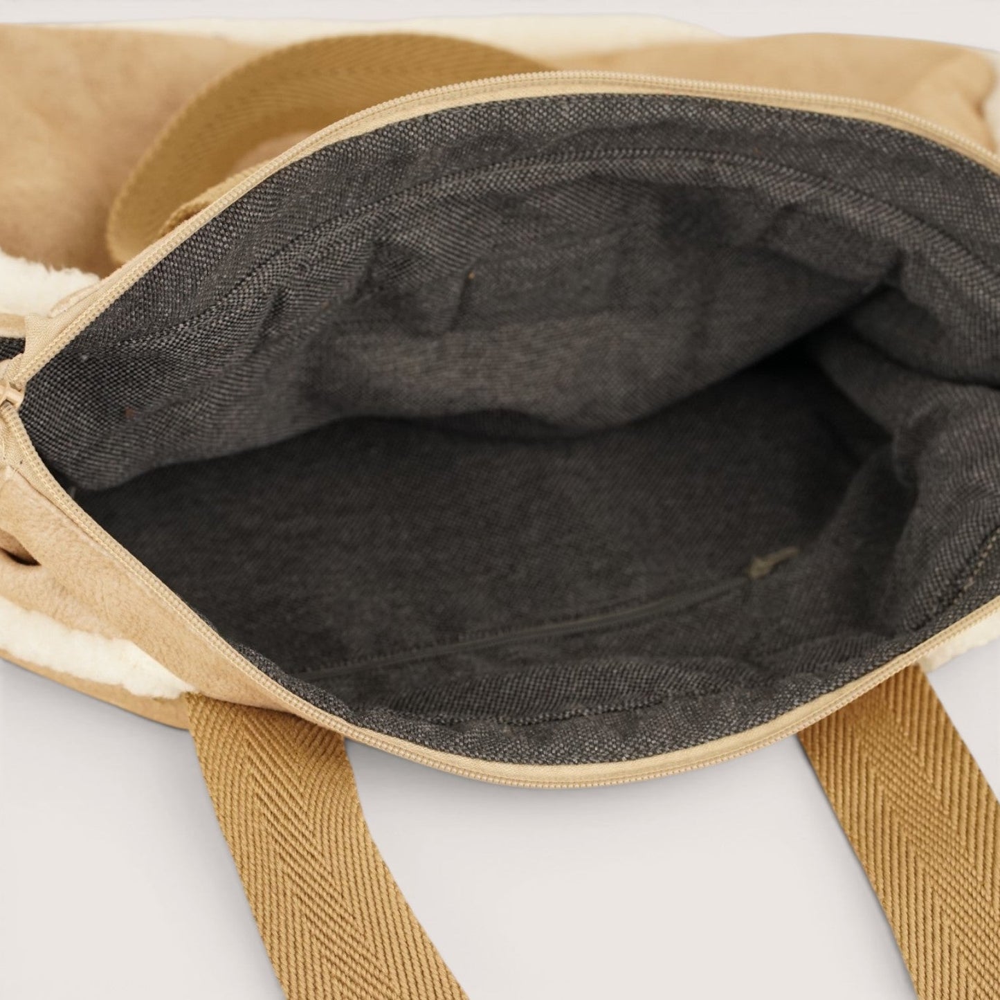 Schultertasche Groß Limited Edition CHIPRA
