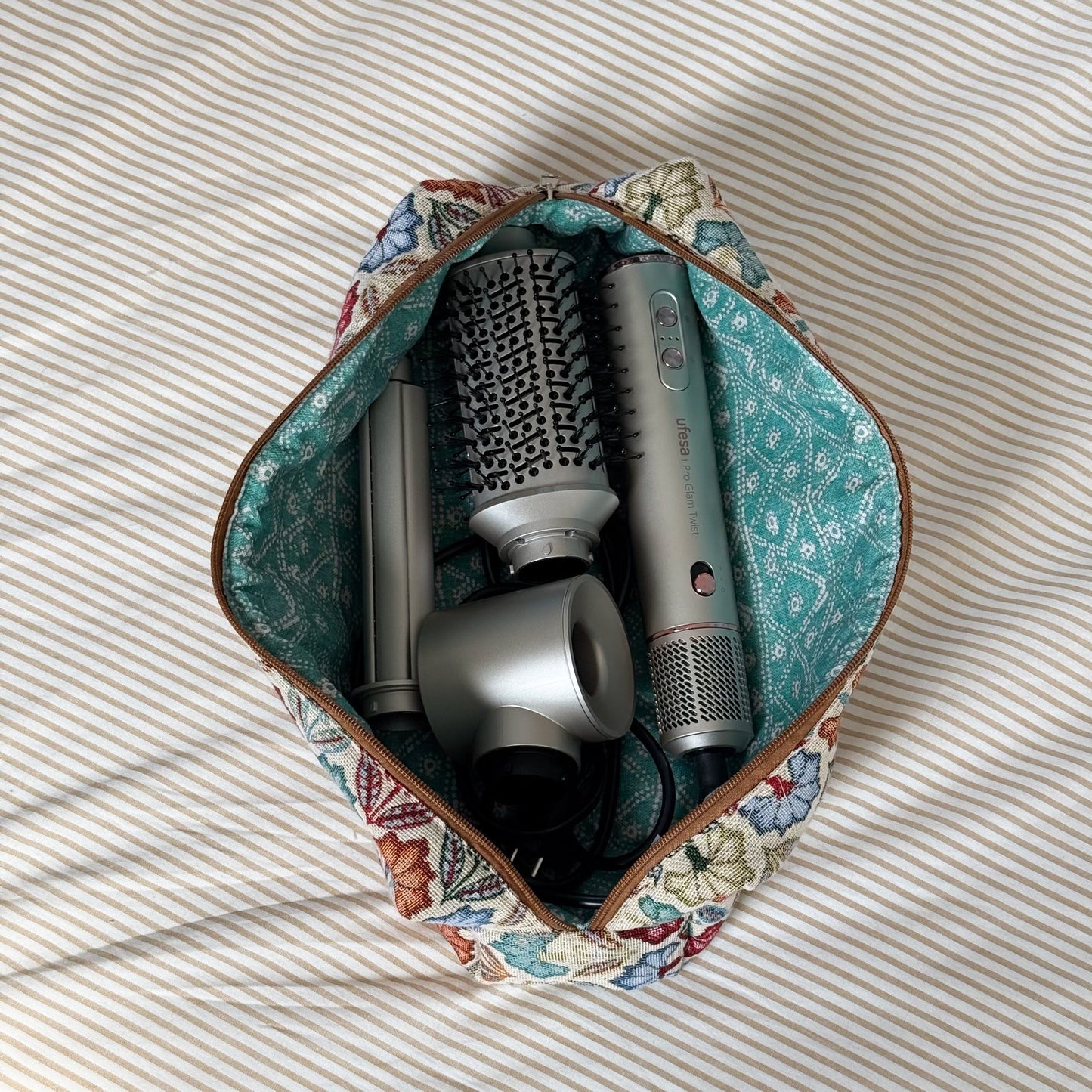 Beauty Bag Haarwerkzeuge FLORA